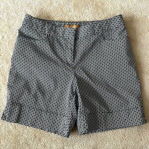 Ellen Tracy fancy shorts